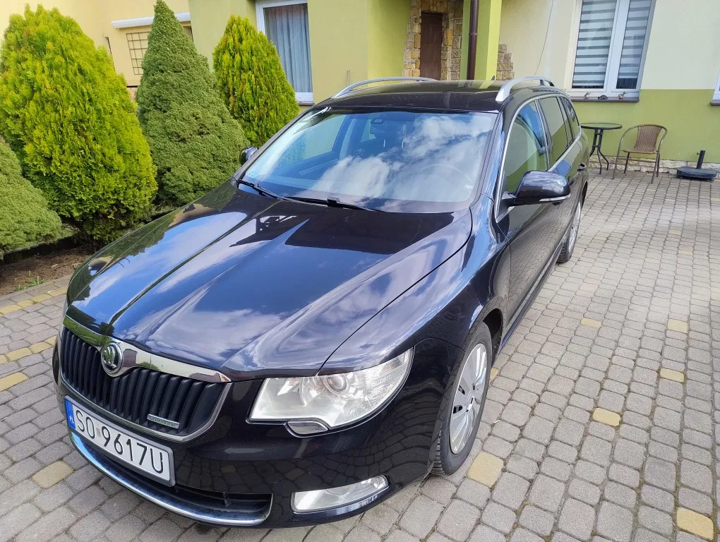 Zdjęcie: 2012 Skoda Superb
