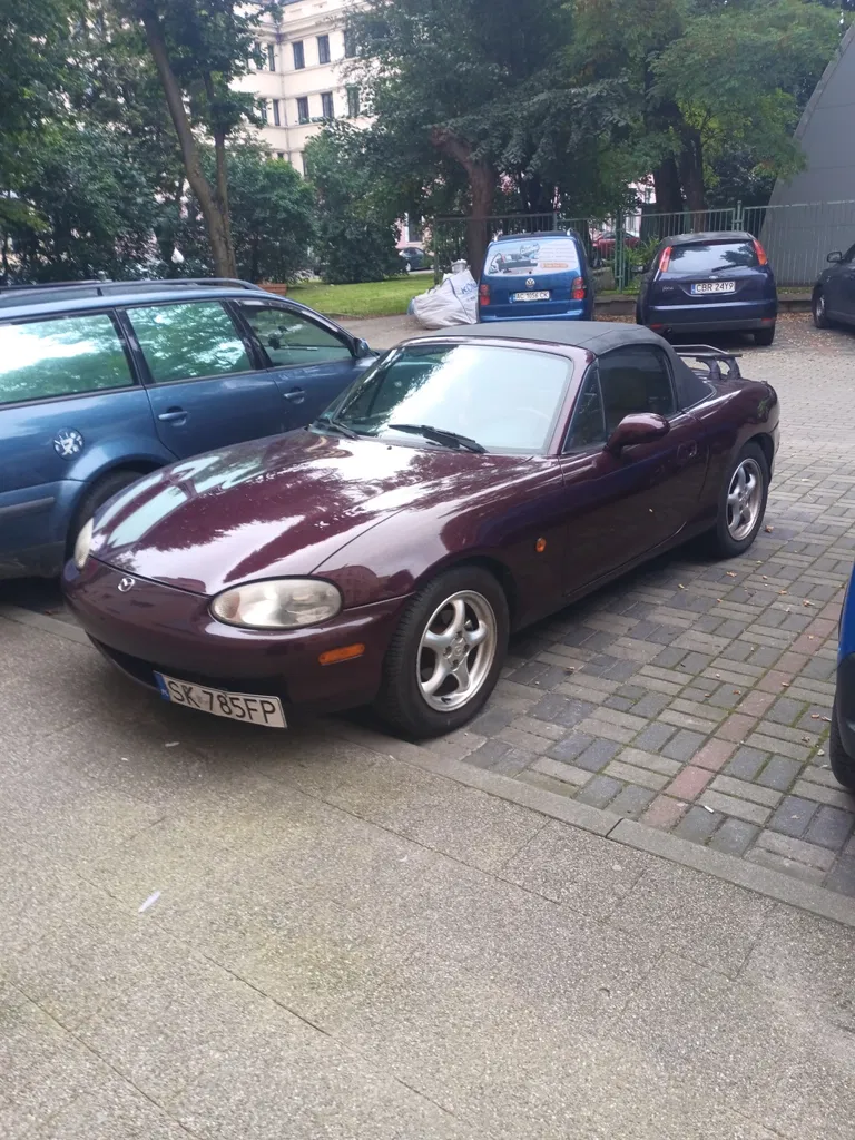 Zdjęcie: 2000 Mazda MX-5