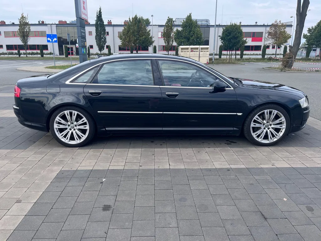 Zdjęcie: 2005 Audi A8
