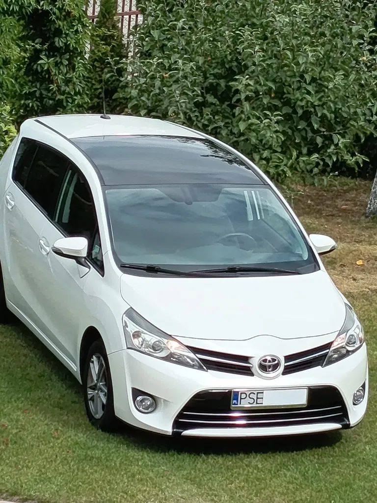Zdjęcie: 2016 Toyota Verso