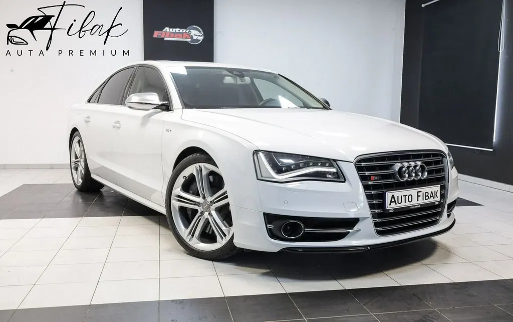 Zdjęcie: 2012 Audi S8