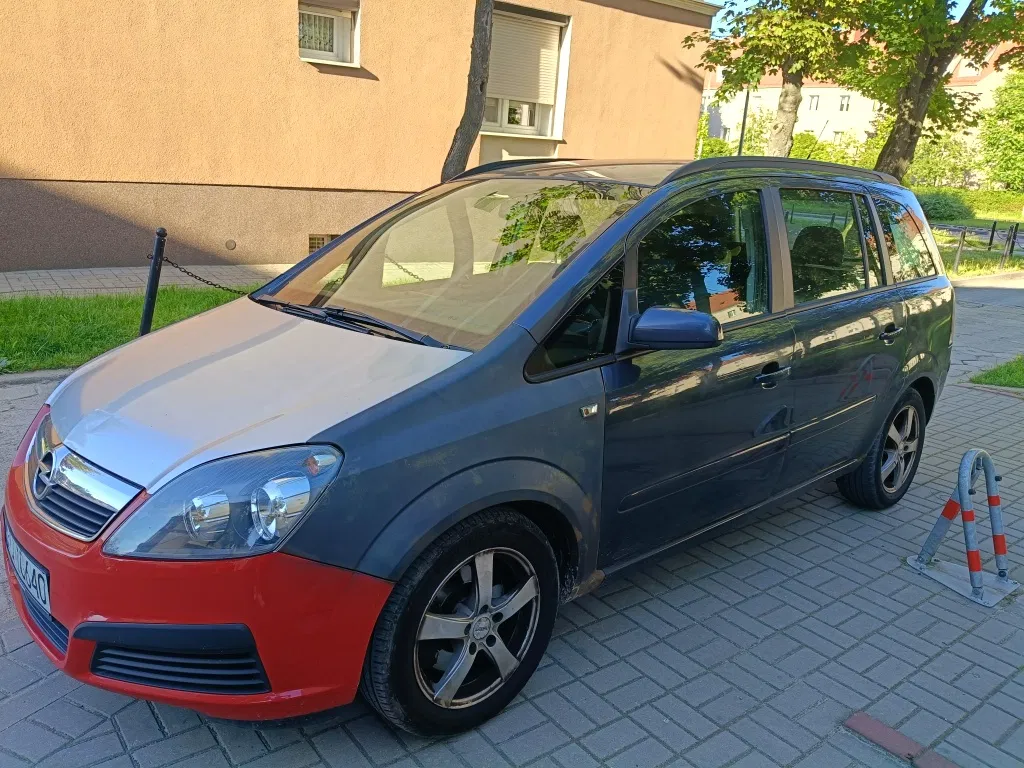 Zdjęcie: 2006 Opel Zafira