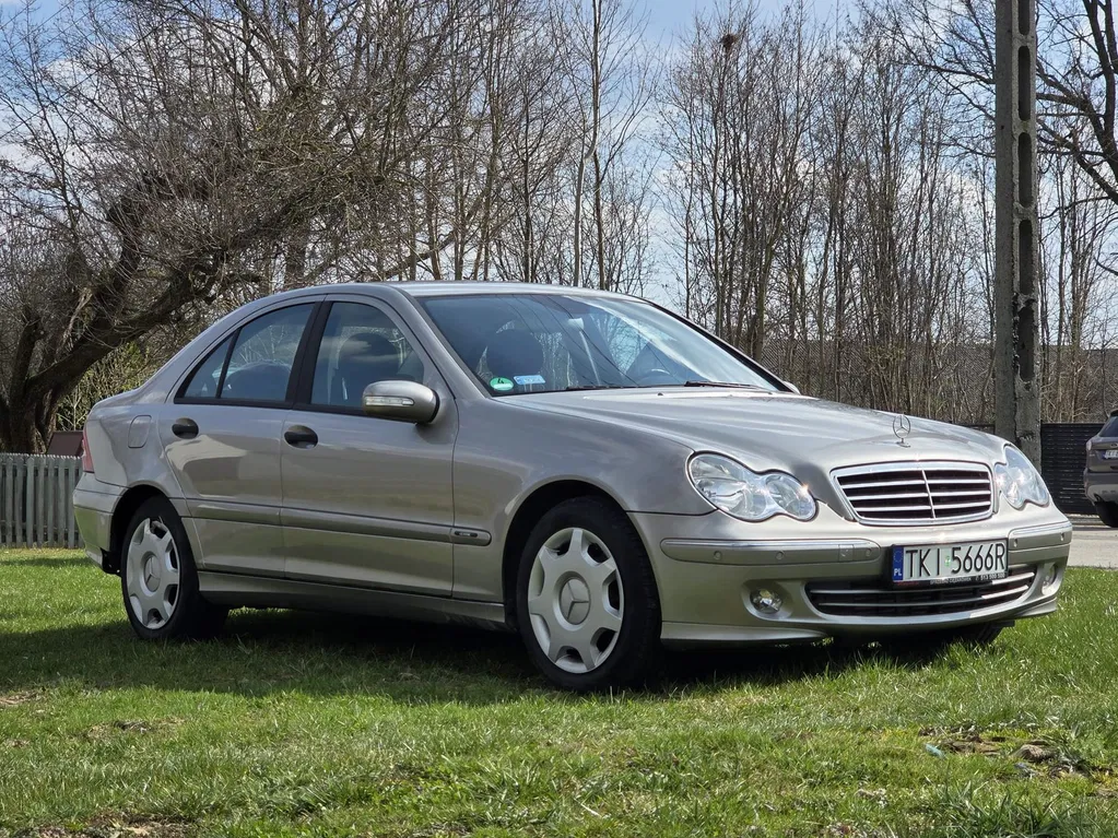 Zdjęcie: 2004 Mercedes-Benz C Klasa