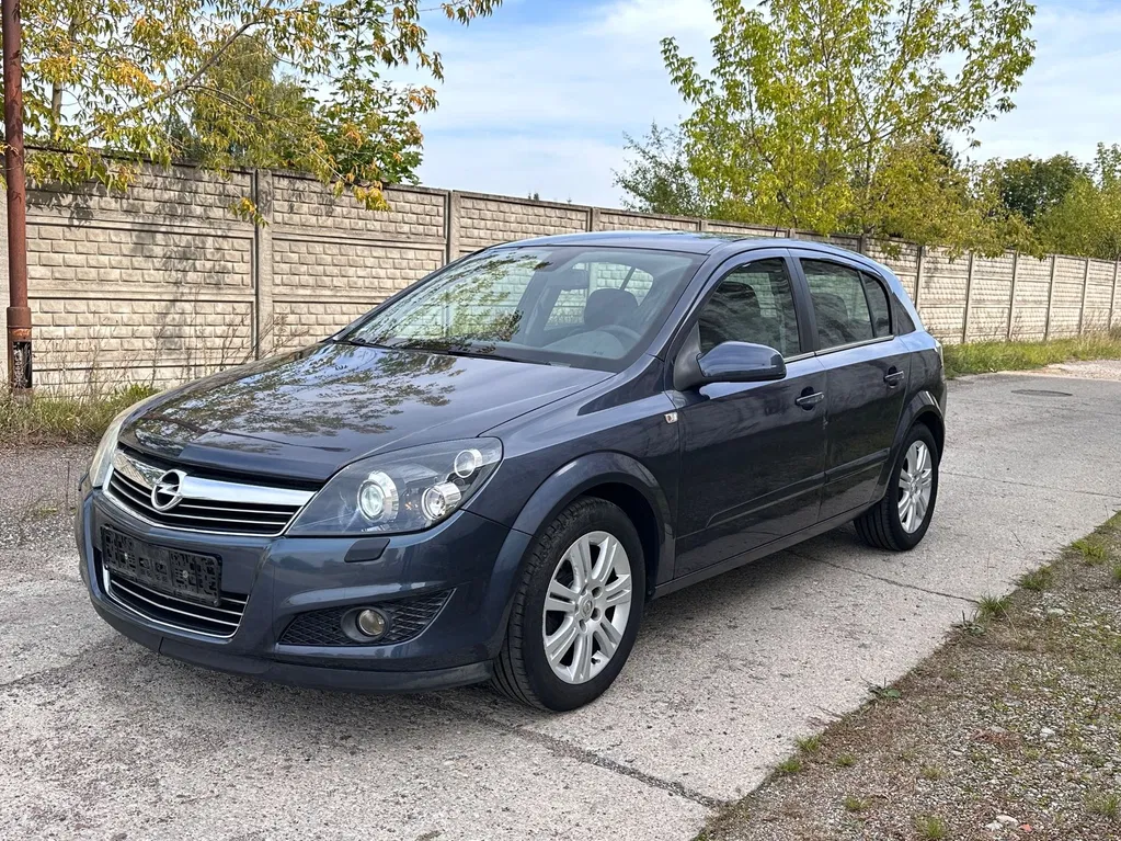 Zdjęcie: 2009 Opel Astra