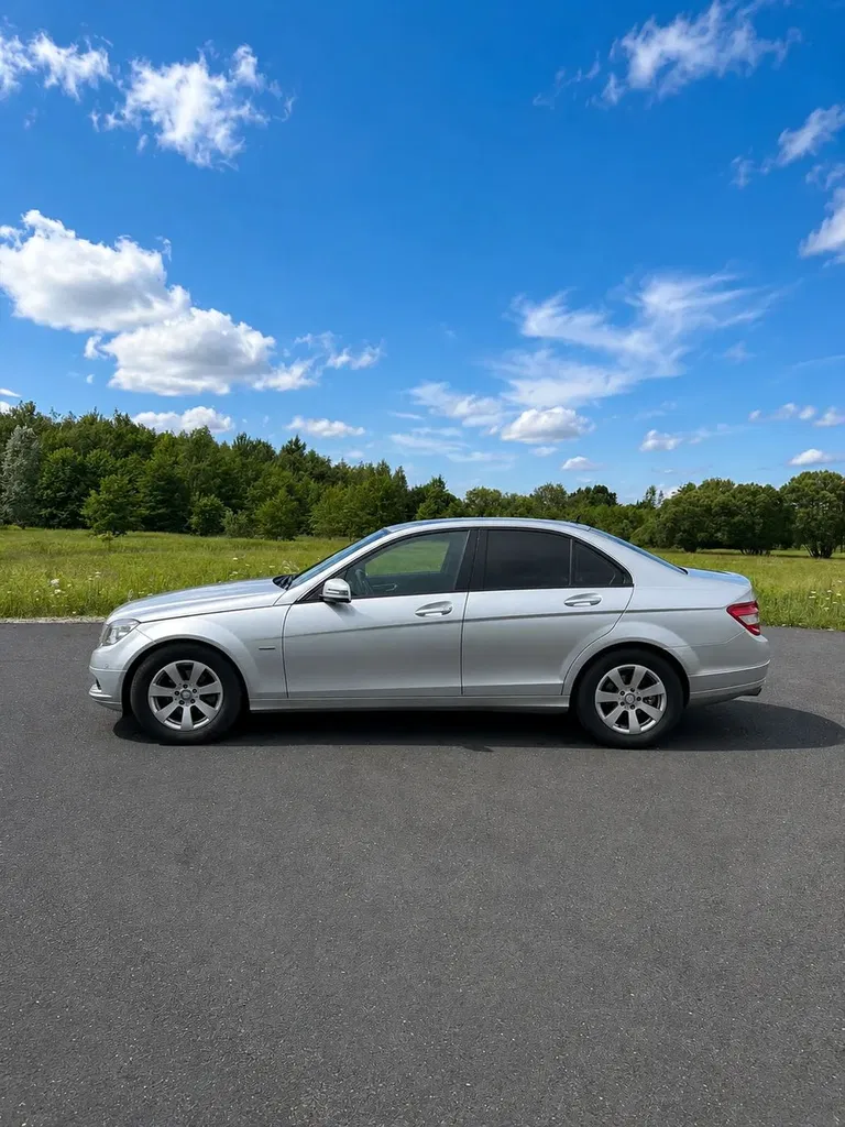 Zdjęcie: 2010 Mercedes-Benz C Klasa