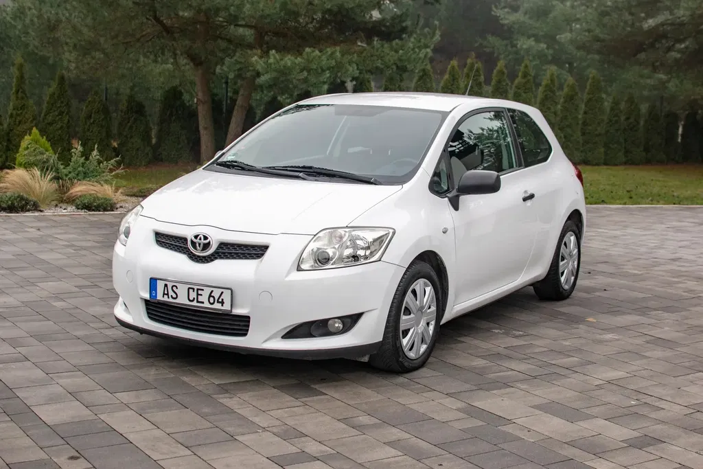 Zdjęcie: 2009 Toyota Auris