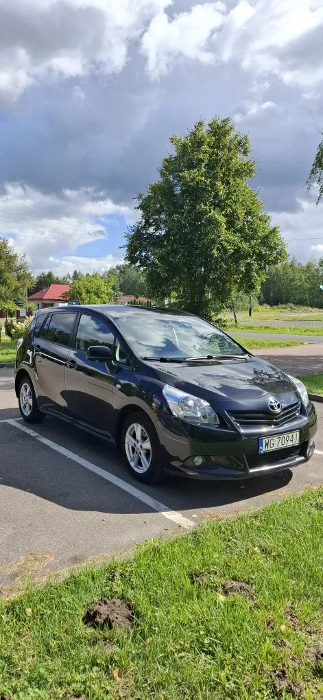 Zdjęcie: 2010 Toyota Verso