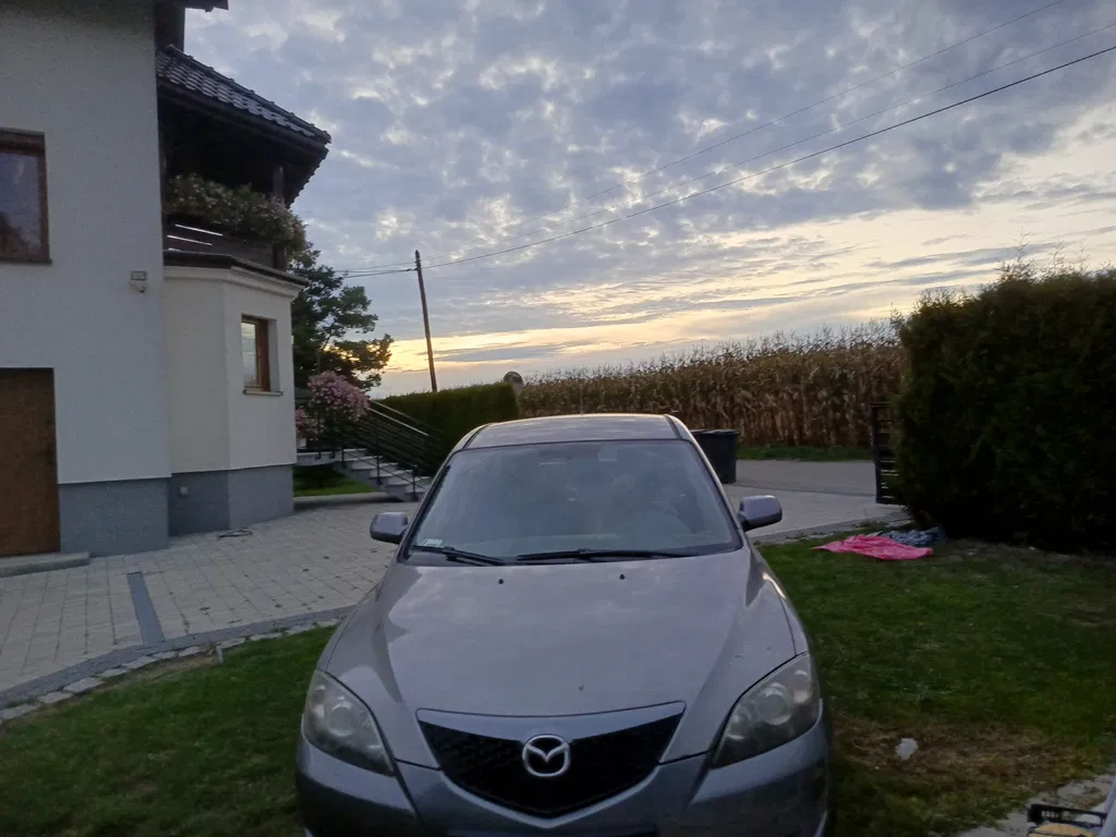 Zdjęcie: 2005 Mazda 3