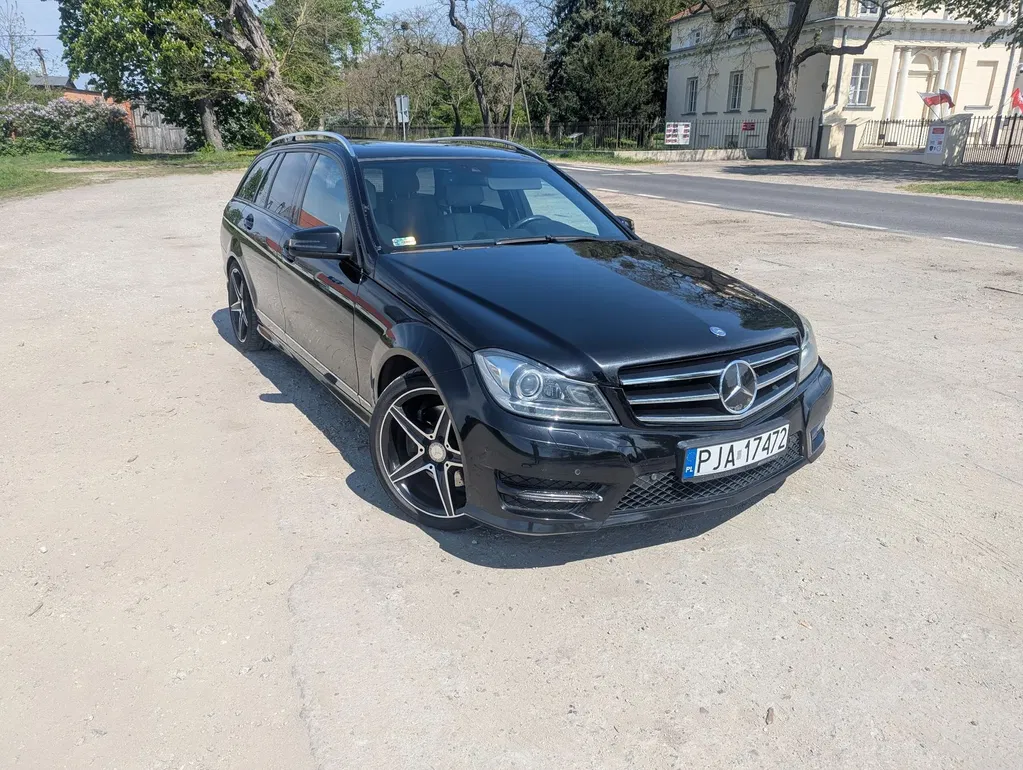 Zdjęcie: 2011 Mercedes-Benz C Klasa