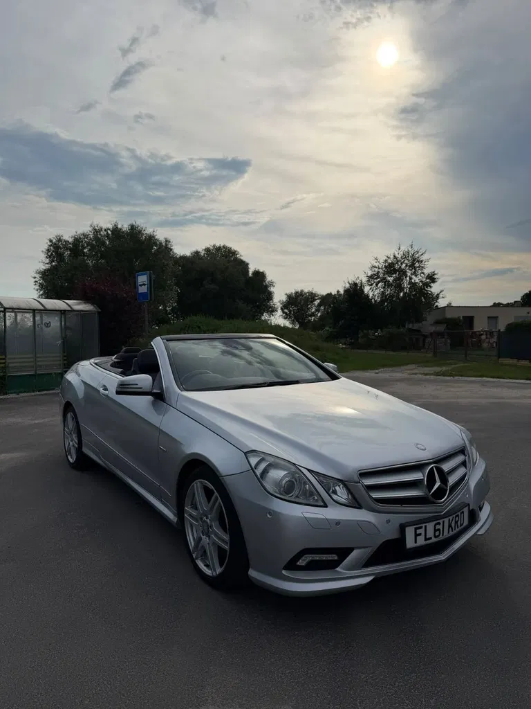 Zdjęcie: 2011 Mercedes-Benz E Klasa
