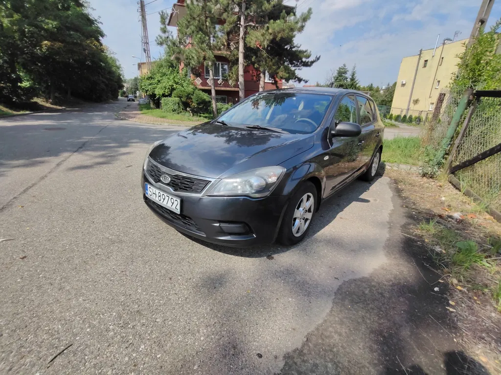 Zdjęcie: 2012 Kia Cee'd