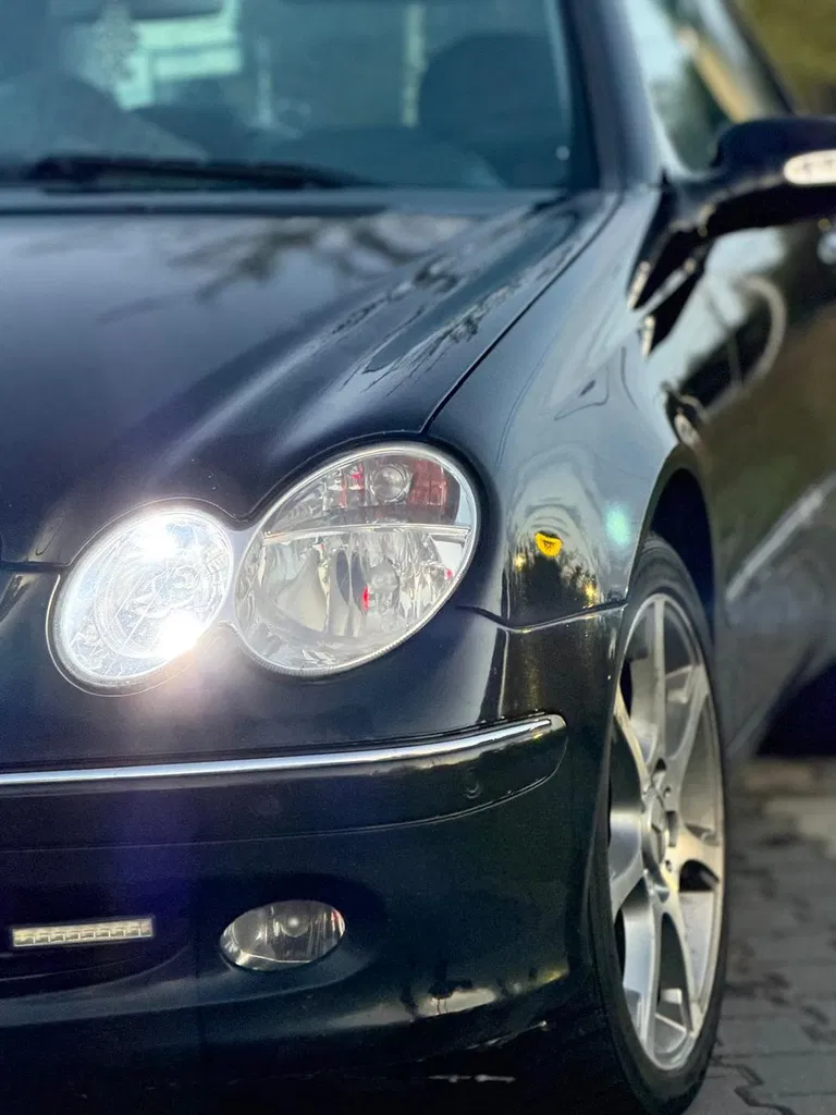 Zdjęcie: 2003 Mercedes-Benz CLK Klasa