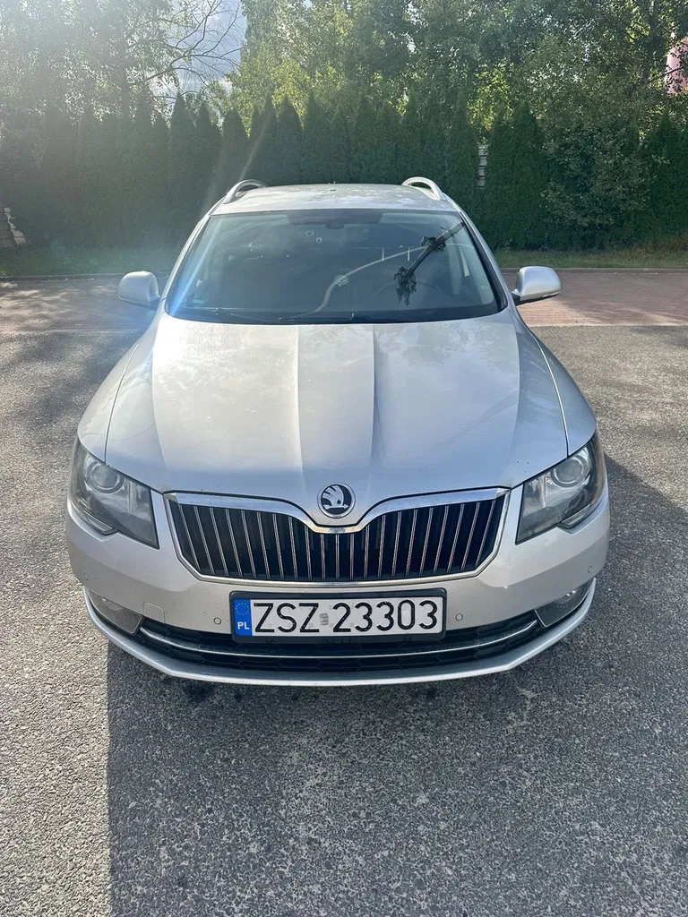 Zdjęcie: 2014 Skoda Superb