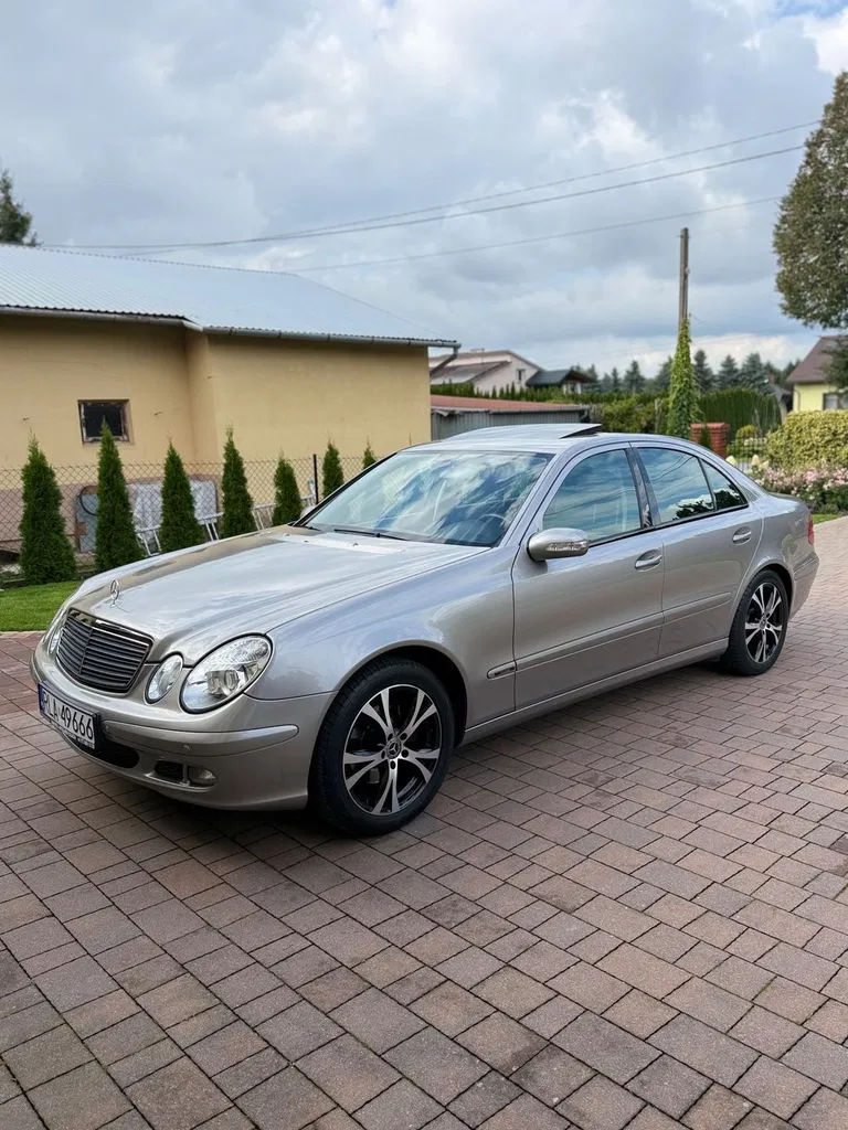 Zdjęcie: 2004 Mercedes-Benz E Klasa