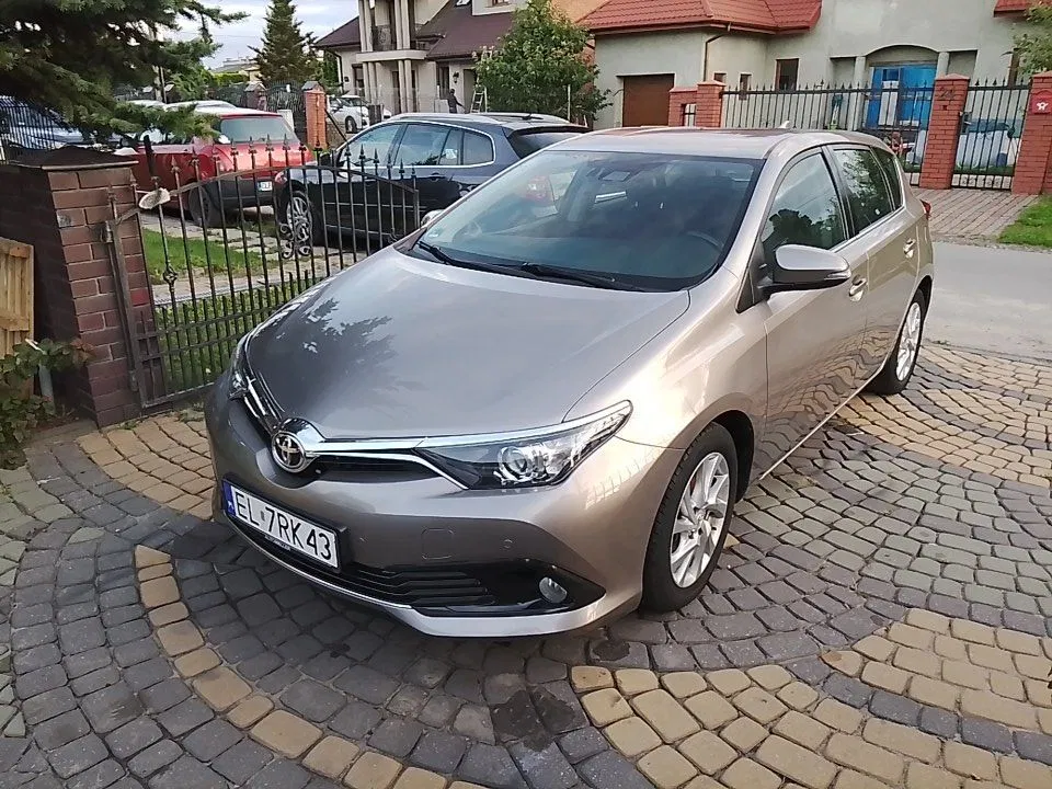 Zdjęcie: 2016 Toyota Auris