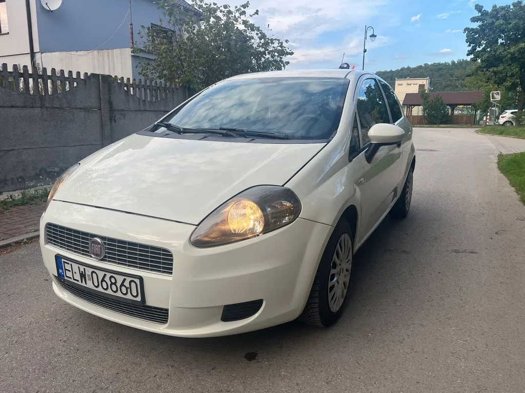 Zdjęcie: 2011 Fiat Punto