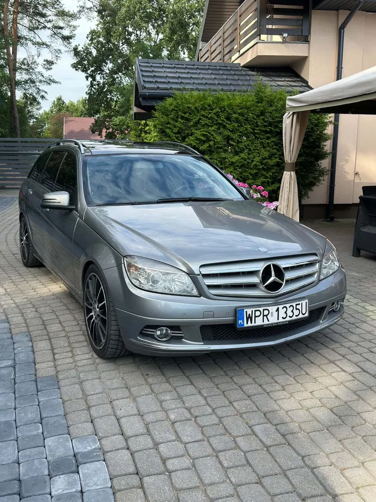 Zdjęcie: 2008 Mercedes-Benz C Klasa
