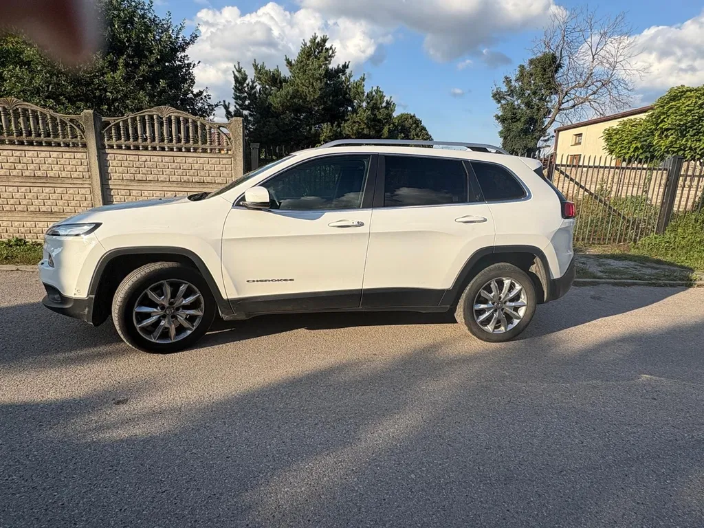 Zdjęcie: 2014 Jeep Cherokee