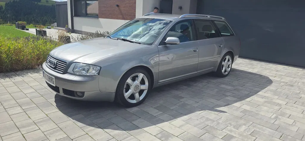 Zdjęcie: 2004 Audi A6 Avant