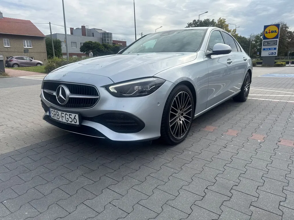 Zdjęcie: 2021 Mercedes-Benz C Klasa