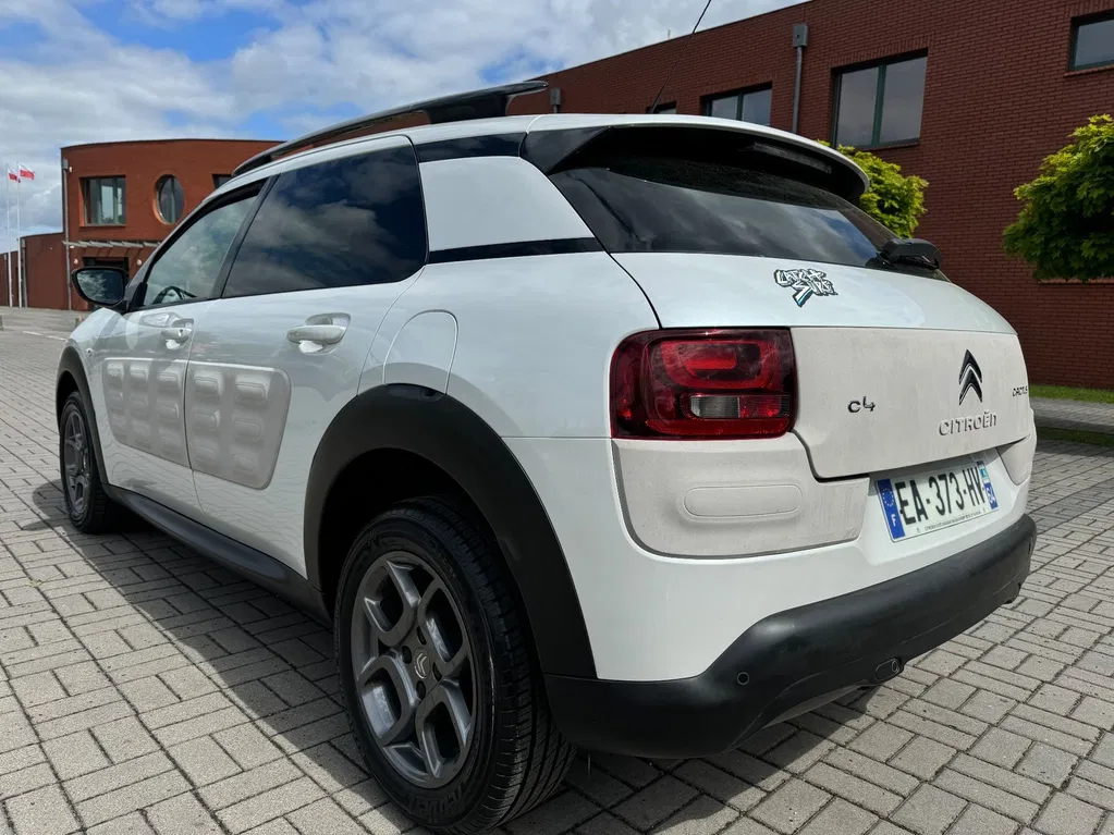 Zdjęcie: 2016 Citroen C4 Cactus