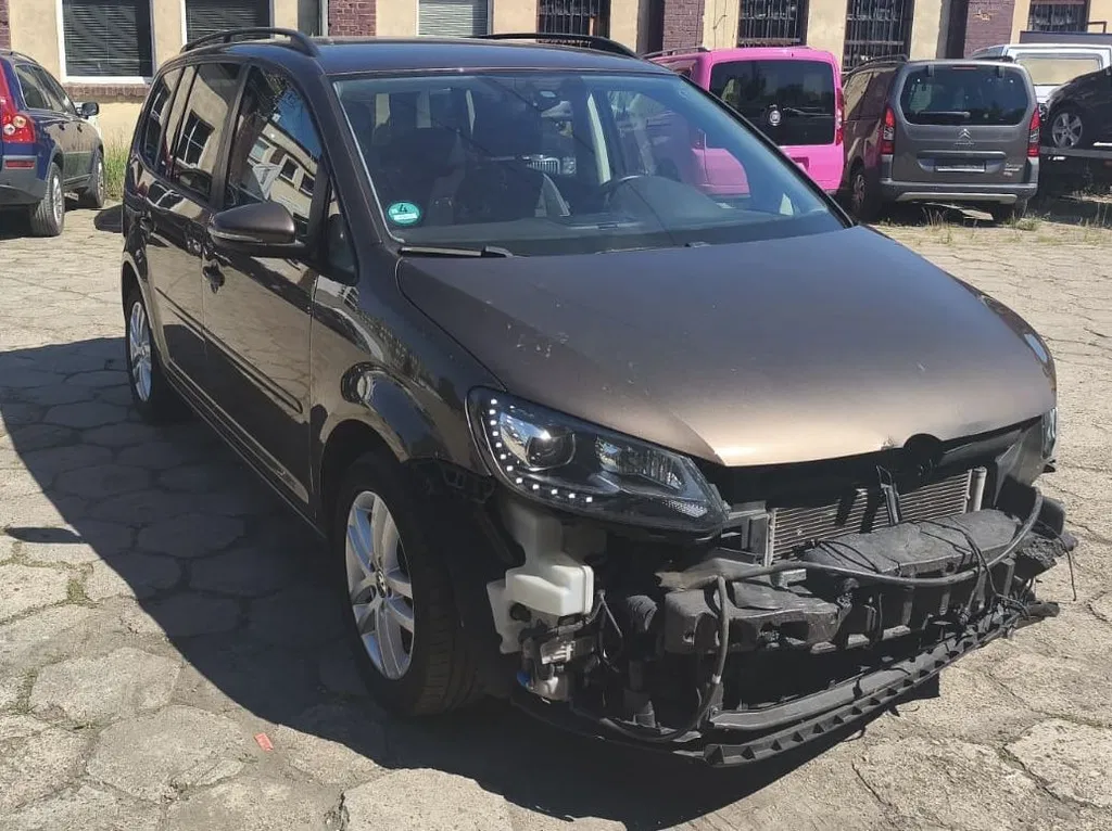 Zdjęcie: 2015 Volkswagen Touran