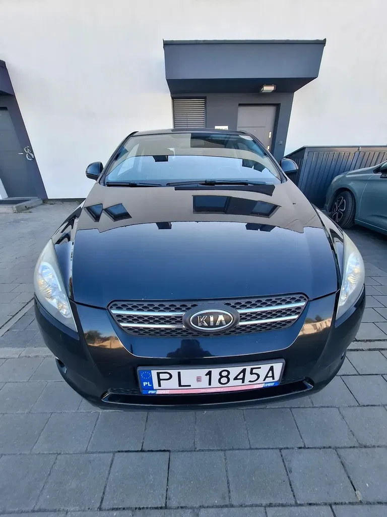 Zdjęcie: 2008 Kia Pro_Cee'd