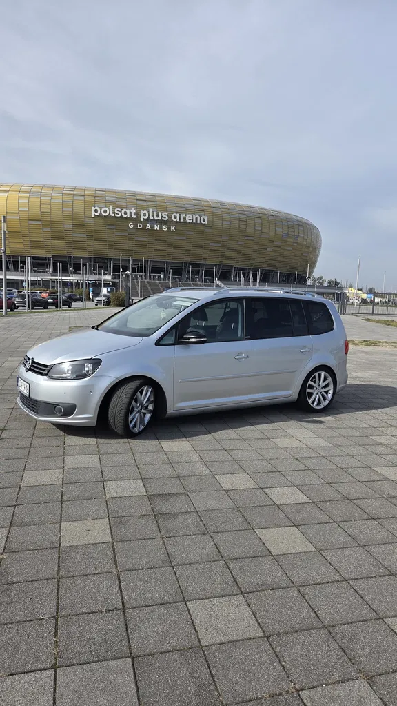Zdjęcie: 2012 Volkswagen Touran