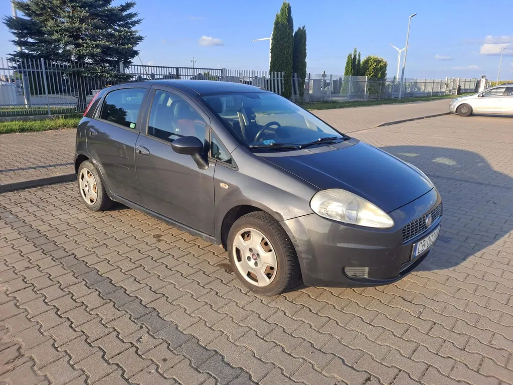 Zdjęcie: 2009 Fiat Grande Punto