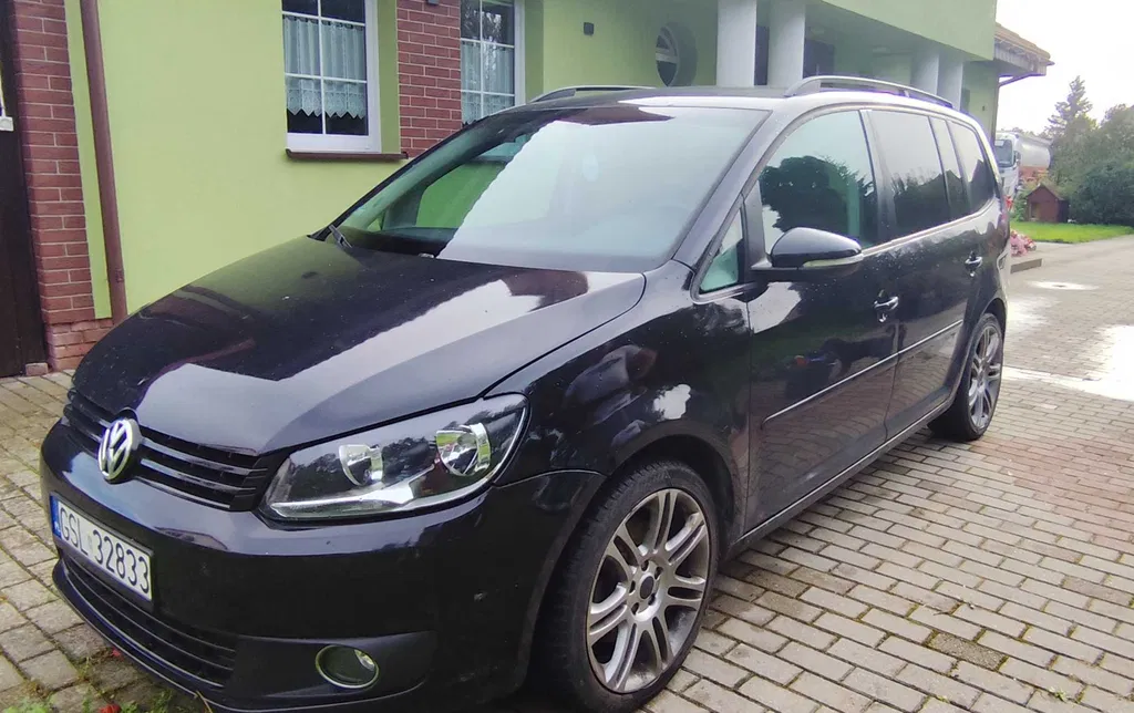 Zdjęcie: 2012 Volkswagen Touran