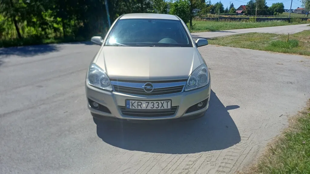 Zdjęcie: 2009 Opel Astra