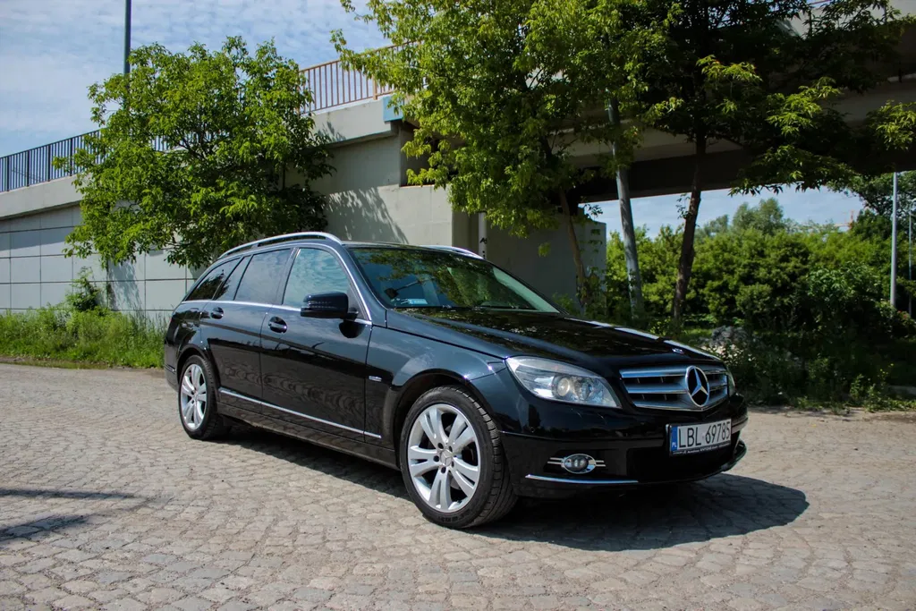 Zdjęcie: 2009 Mercedes-Benz C Klasa