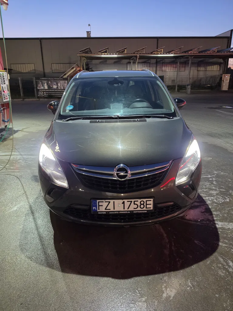Zdjęcie: 2015 Opel Zafira