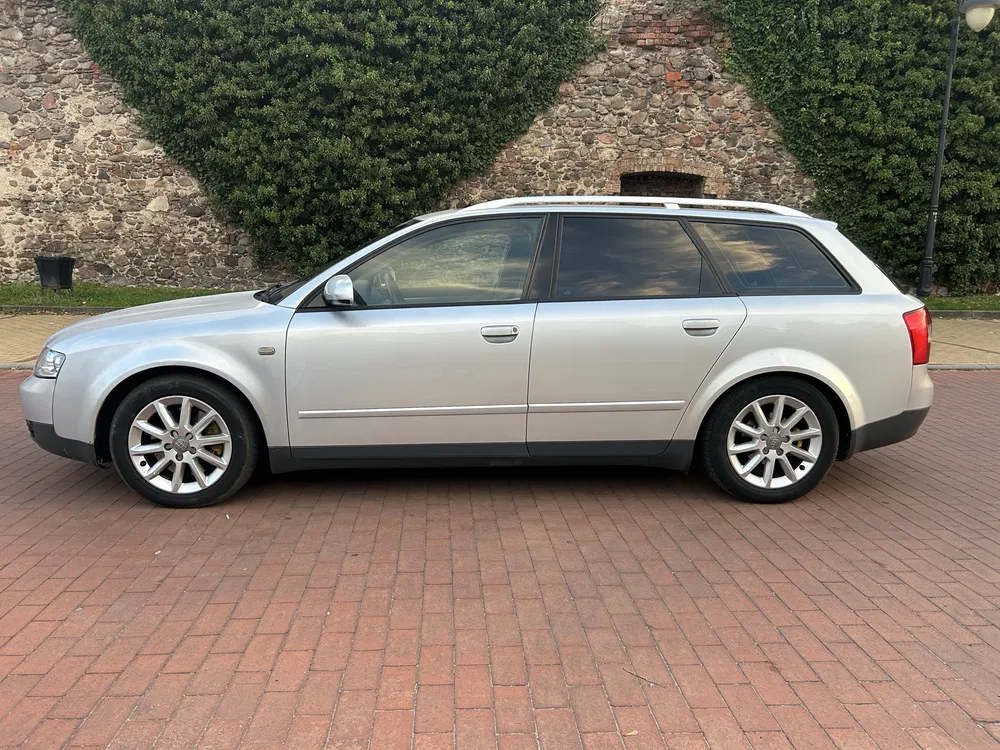 Zdjęcie: 2002 Audi A4 Avant