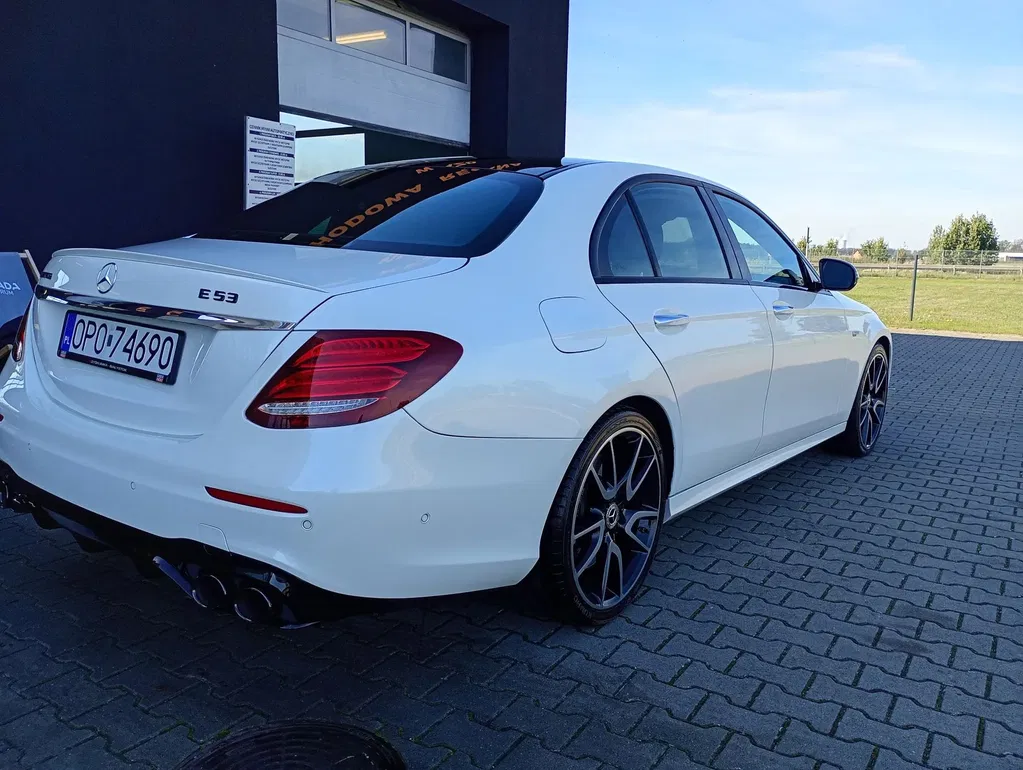 Zdjęcie: 2017 Mercedes-Benz E Klasa