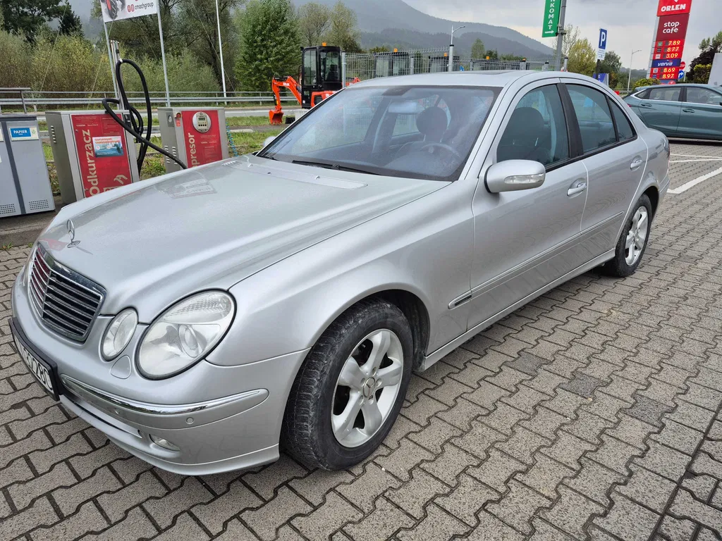 Zdjęcie: 2005 Mercedes-Benz E Klasa