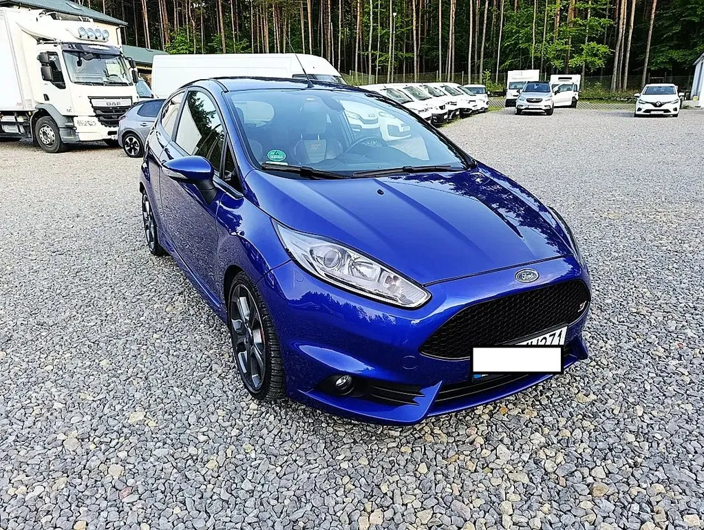 Zdjęcie: 2015 Ford Fiesta