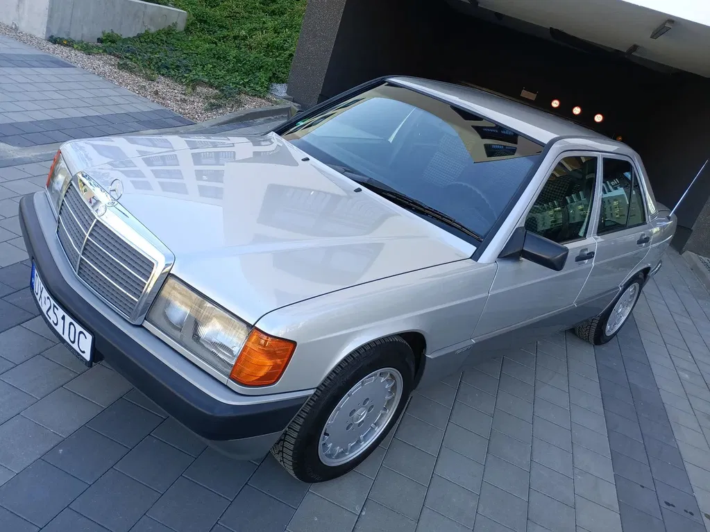 Zdjęcie: 1993 Mercedes-Benz Seria 190