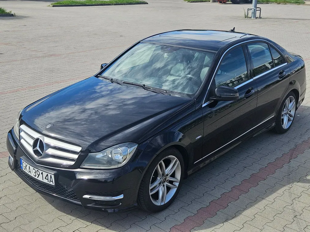 Zdjęcie: 2012 Mercedes-Benz C Klasa