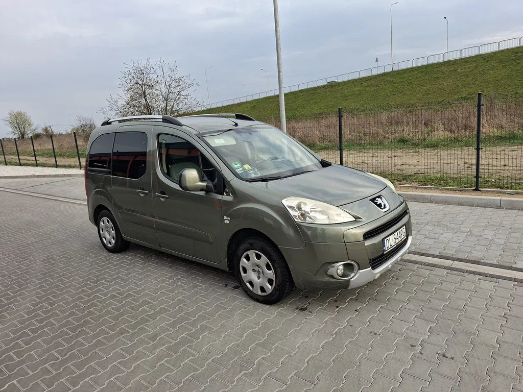 Zdjęcie: 2011 Peugeot Partner