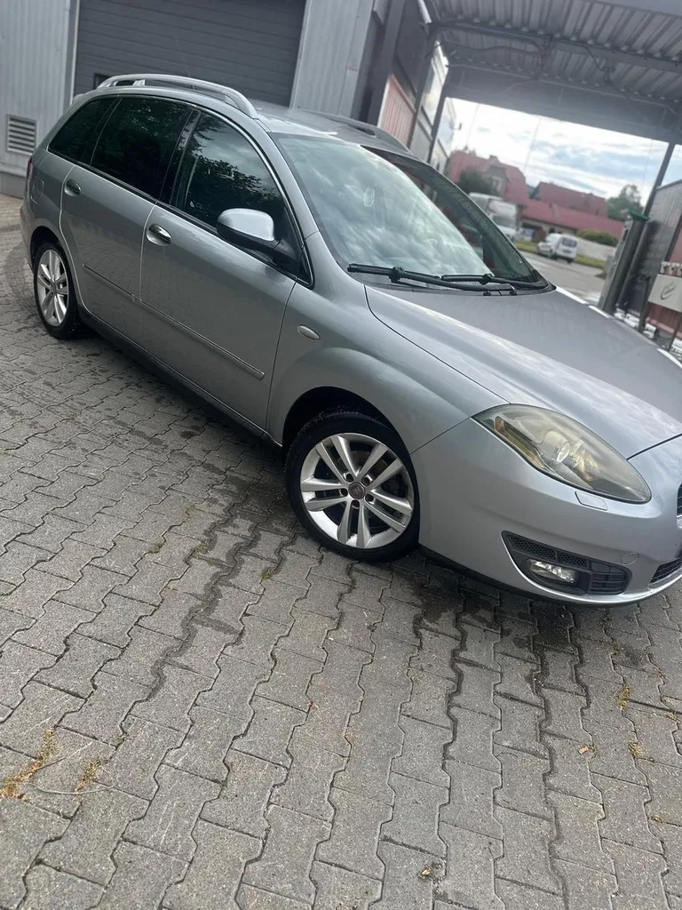 Zdjęcie: 2010 Fiat Croma