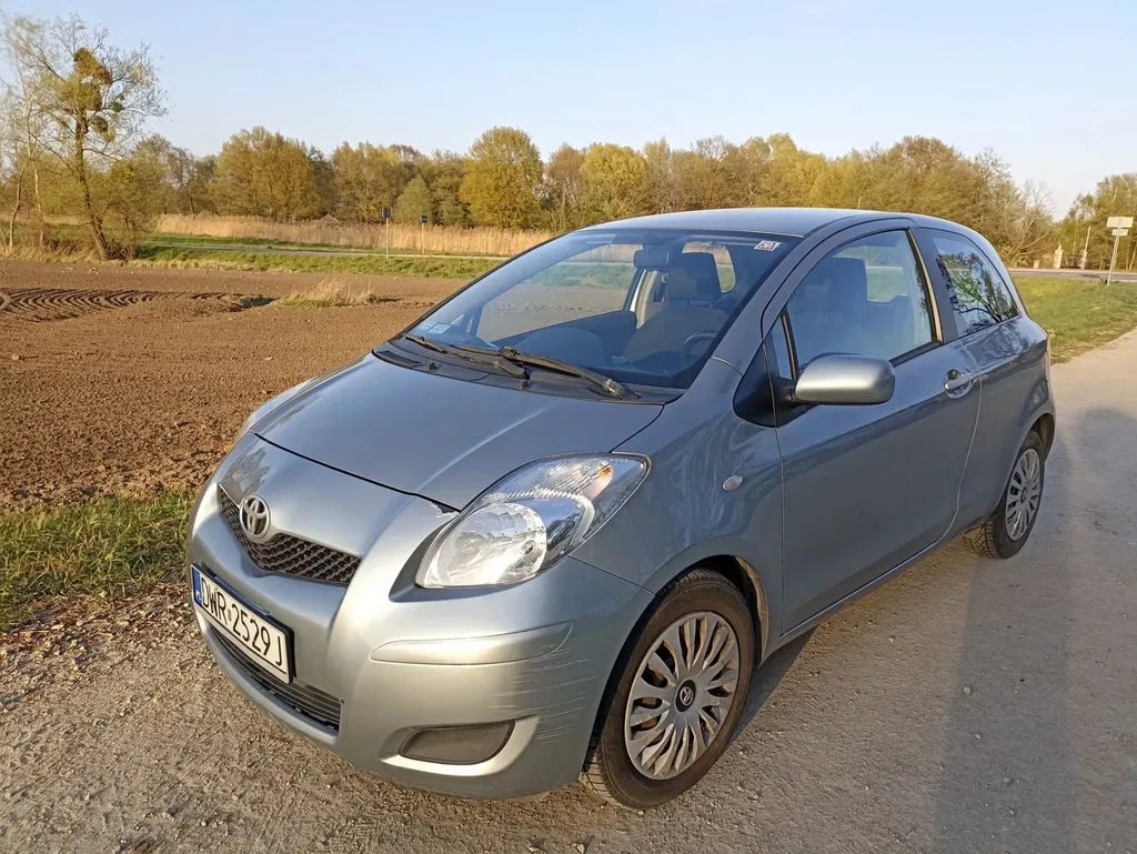 Zdjęcie: 2010 Toyota Yaris