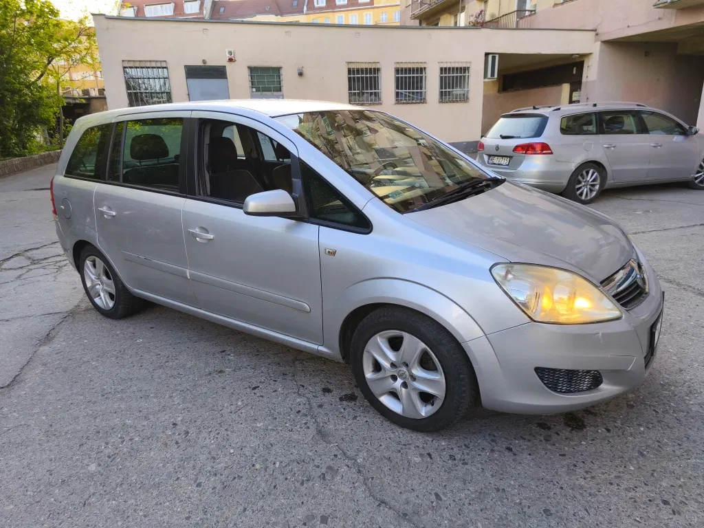 Zdjęcie: 2009 Opel Zafira