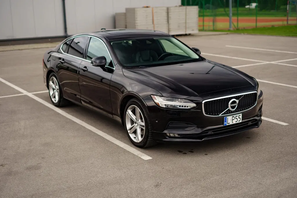 Zdjęcie: 2017 Volvo S90