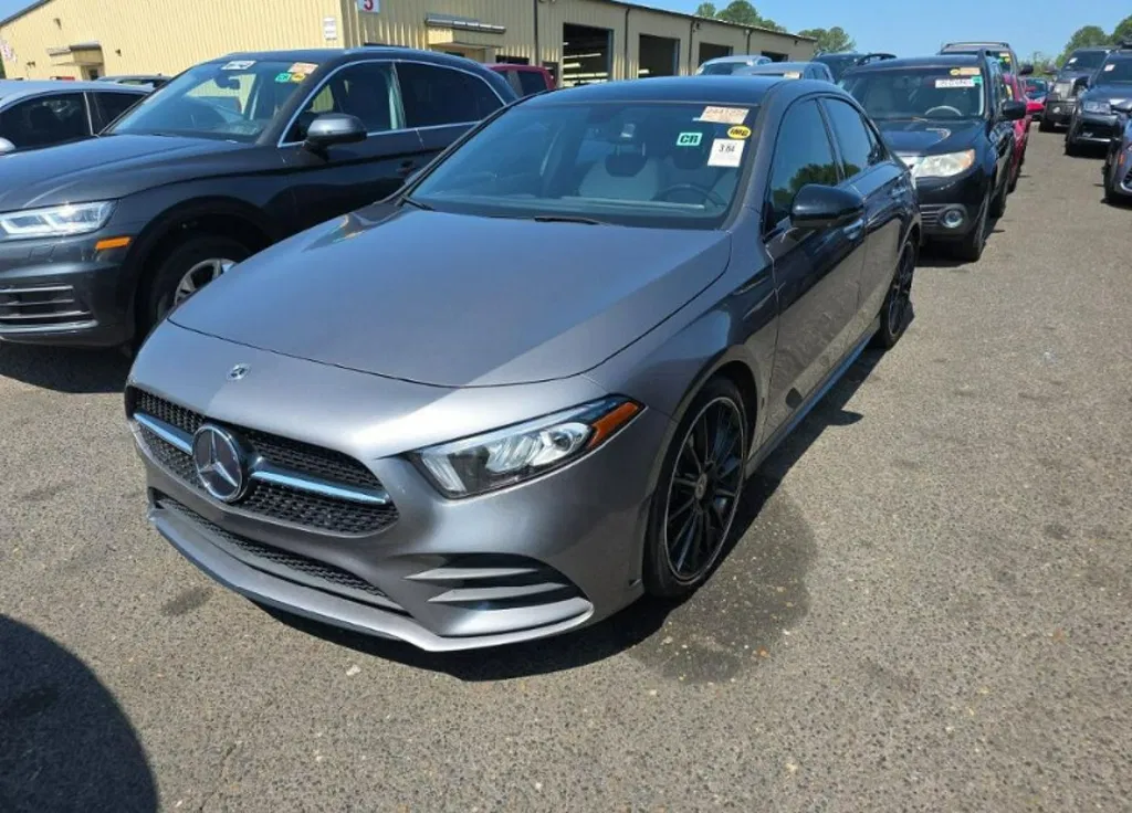 Zdjęcie: 2021 Mercedes-Benz A Klasa