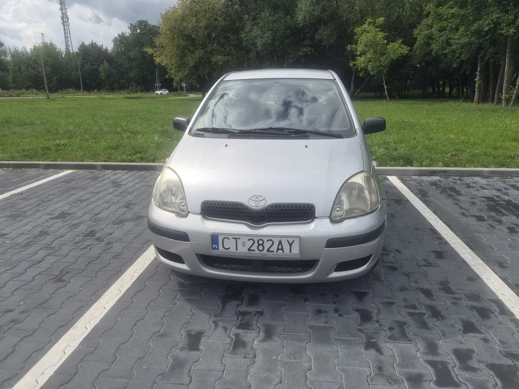 Zdjęcie: 2003 Toyota Yaris