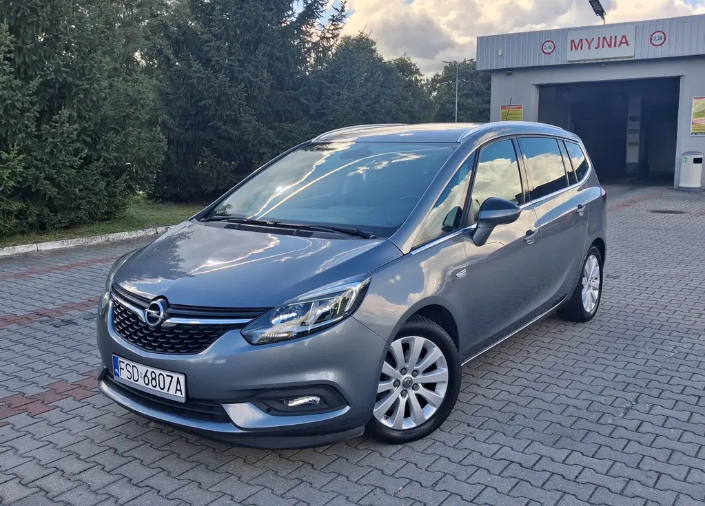 Zdjęcie: 2018 Opel Zafira