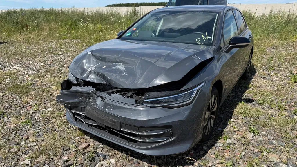 Zdjęcie: 2025 Volkswagen Golf