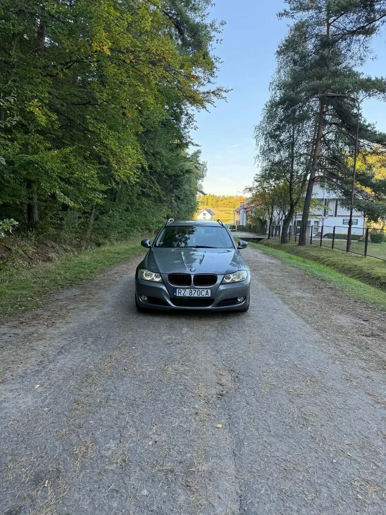 Zdjęcie: 2010 BMW Seria 3