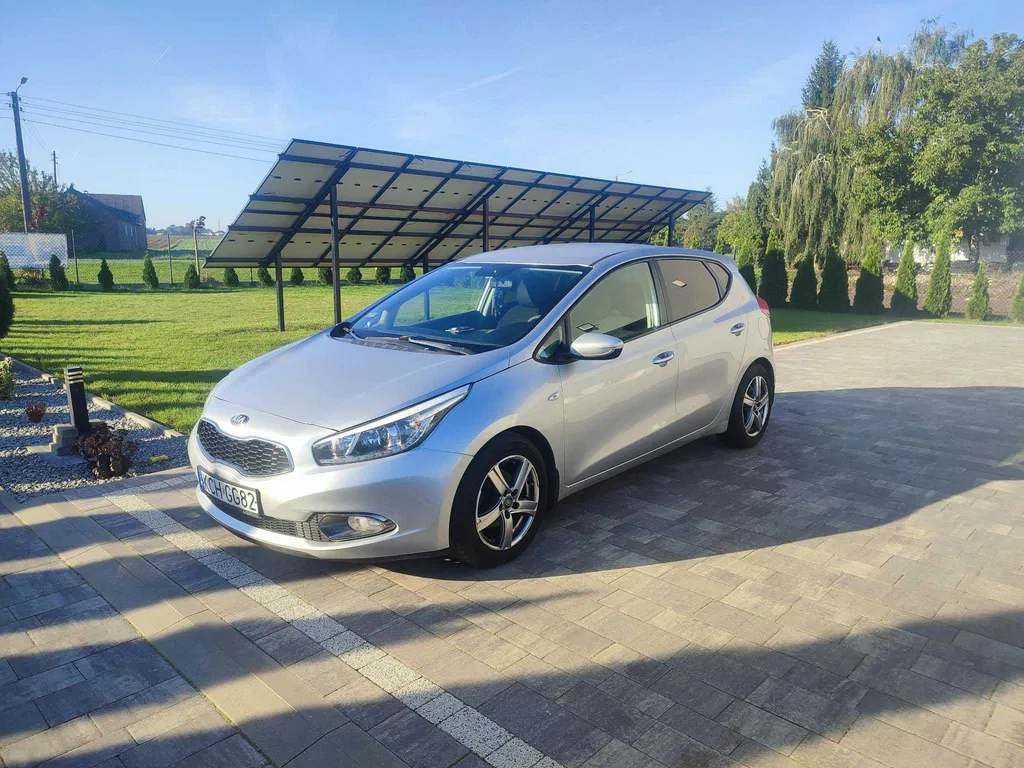 Zdjęcie: 2013 Kia Cee'd